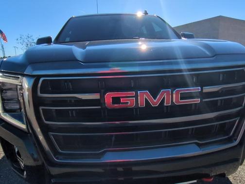 2024 GMC Yukon 4WD AT4
