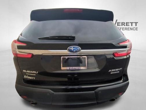 Crystal Black Silica 2023 Subaru Ascent Limited 7-Passenger
