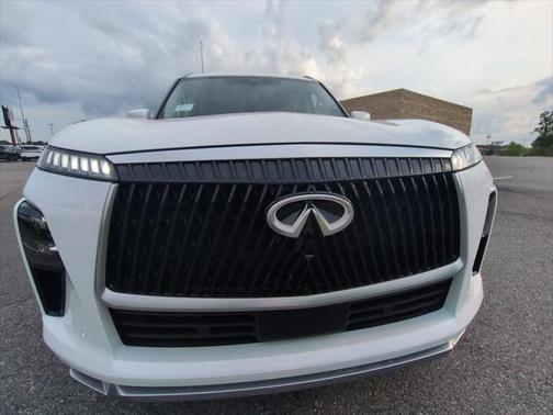 2025 INFINITI QX80 PURE