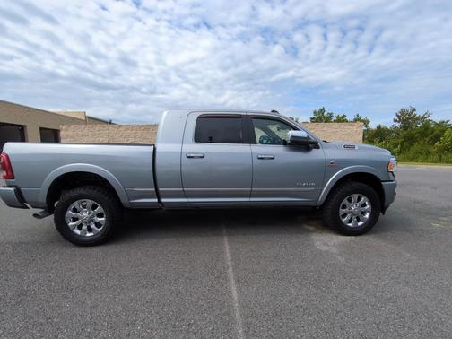 2022 RAM 2500 Limited Mega Cab 4x4 6'4' Box