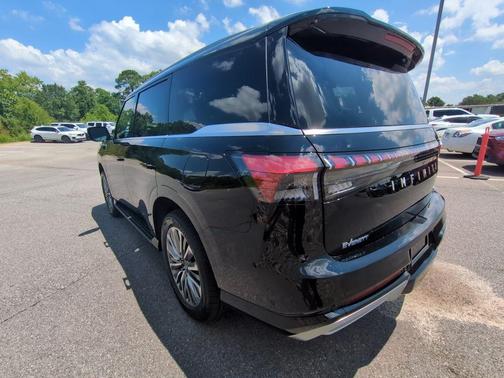 Black Obsidian 2027 INFINITI QX80 Luxe