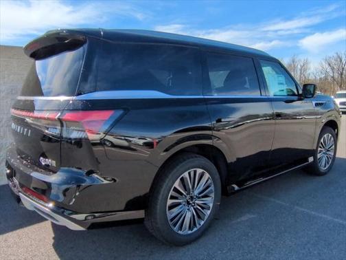 2025 INFINITI QX80 SENSORY AWD