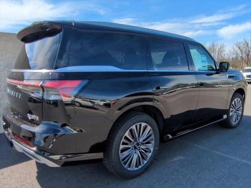 2025 INFINITI QX80 SENSORY AWD