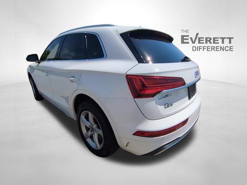 Ibis White 2021 Audi Q5 45 Premium