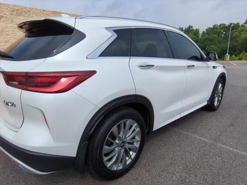 2023 INFINITI QX50 LUXE AWD