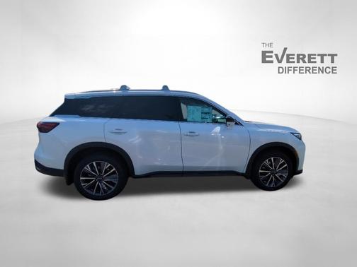 Radiant White 2027 INFINITI QX60 LUXE FWD