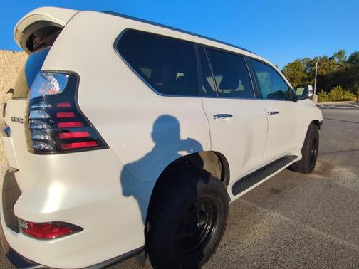 2023 Lexus GX 460 Luxury