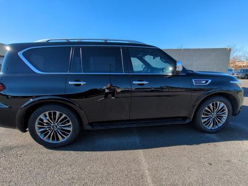 2021 INFINITI QX80 SENSORY