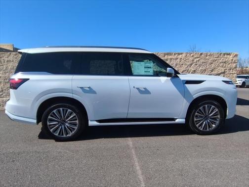 2025 INFINITI QX80 SENSORY AWD
