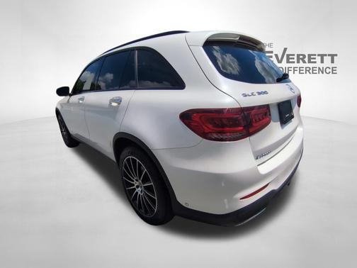 Diamond White 2021 Mercedes-Benz GLC 300 4MATIC