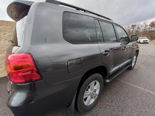 2013 Toyota Land Cruiser Base