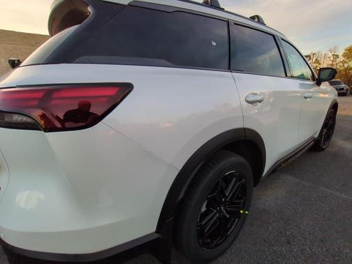 2026 INFINITI QX60 Base