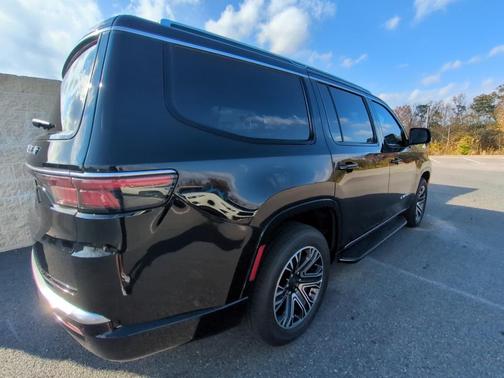 2024 Jeep Wagoneer Series I 4x4