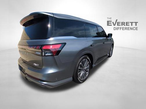 Dynamic Metal 2026 INFINITI QX80 Luxe