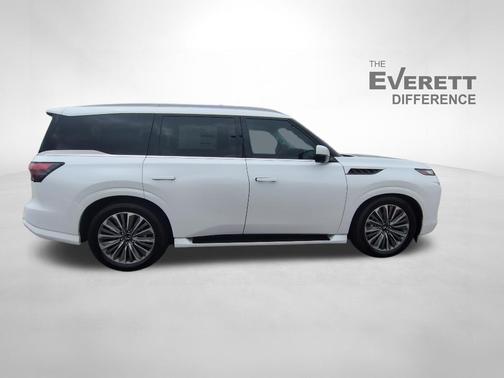 Radiant White 2026 INFINITI QX80 Luxe