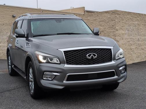 2017 INFINITI QX80 Base
