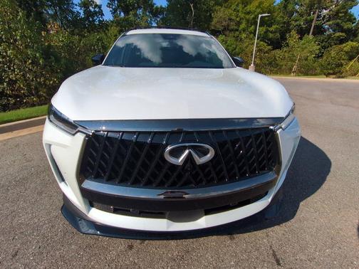Radiant White 2026 INFINITI QX60 SPORT AWD