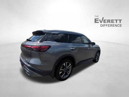 2022 INFINITI QX60 Luxe