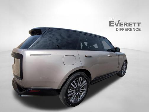 2025 Land Rover Range Rover P530 SE