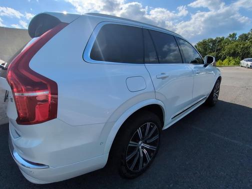 2024 Volvo XC90 B6 Plus Bright Theme 7-Seater