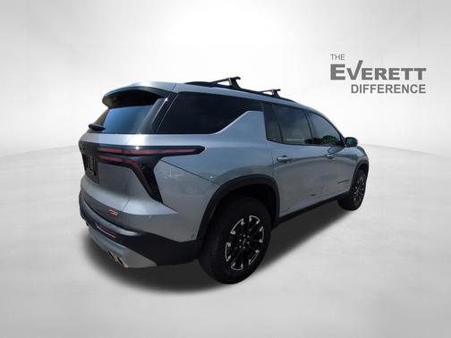 Sterling Gray Metallic 2025 Chevrolet Traverse AWD Z71