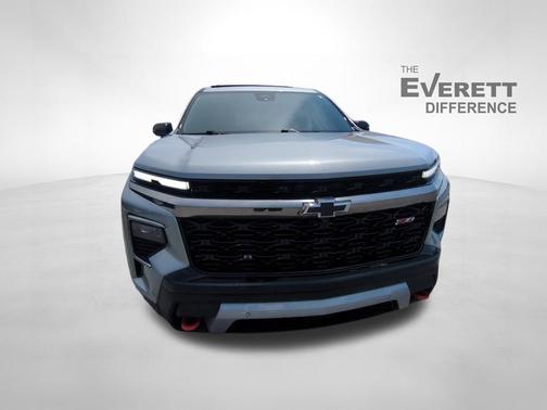 Sterling Gray Metallic 2025 Chevrolet Traverse AWD Z71