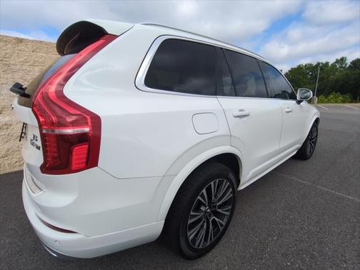 2020 Volvo XC90 T5 Momentum