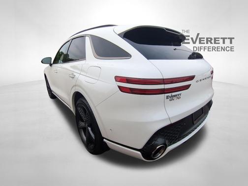 Uyuni White 2022 Genesis GV70 2.5T AWD