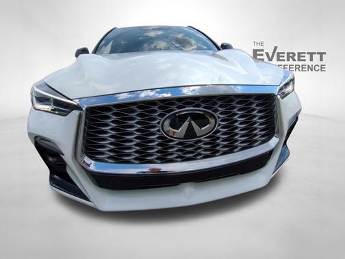 Radiant White 2025 INFINITI QX55 LUXE