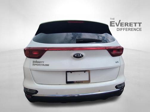Snow White Pearl 2021 Kia Sportage EX