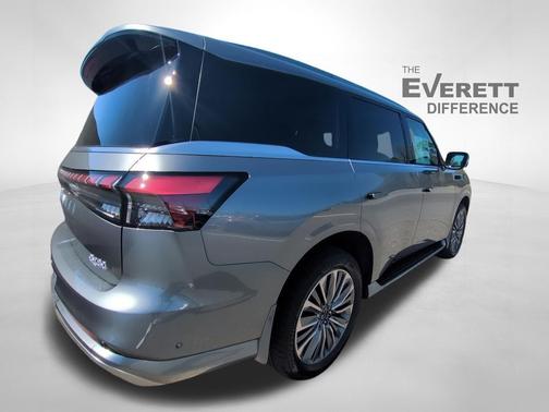 Dynamic Metal 2026 INFINITI QX80 Luxe