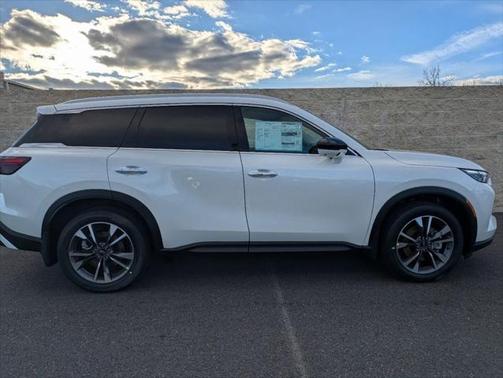 2025 INFINITI QX60 Luxe