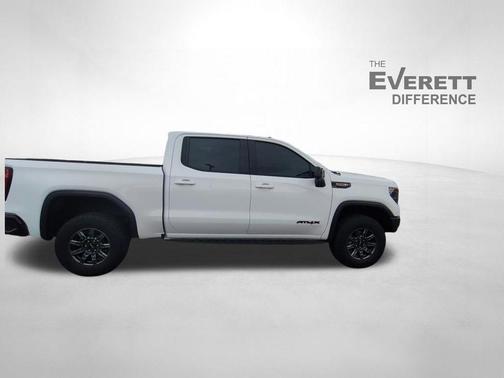 Summit White 2025 GMC Sierra 1500 AT4X