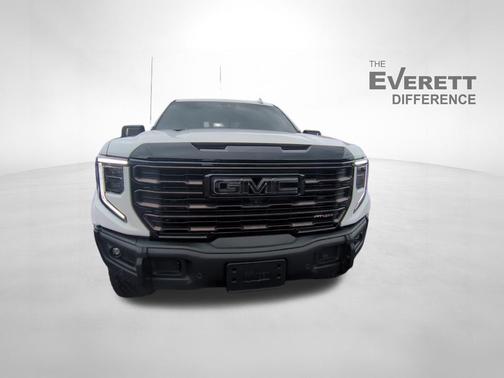 Summit White 2025 GMC Sierra 1500 AT4X