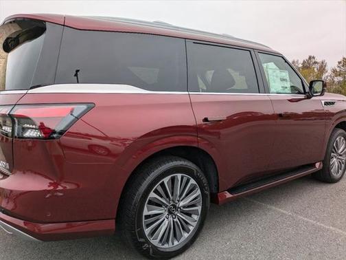 2025 INFINITI QX80 SENSORY AWD