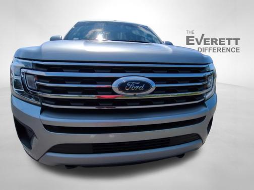 Iconic Silver Metallic 2020 Ford Expedition XLT