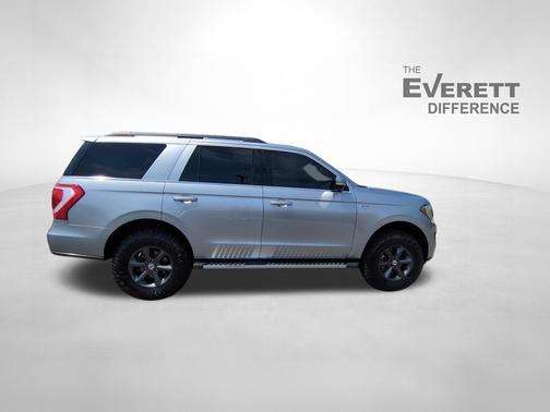 Iconic Silver Metallic 2020 Ford Expedition XLT