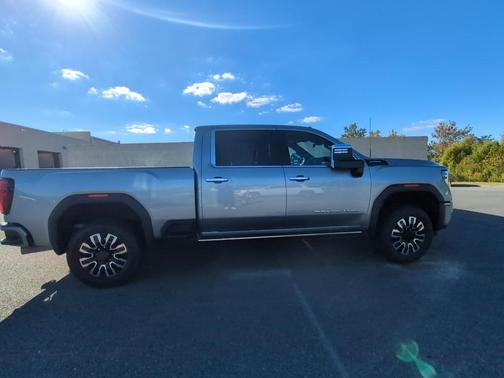 2024 GMC Sierra 2500 Denali Ultimate