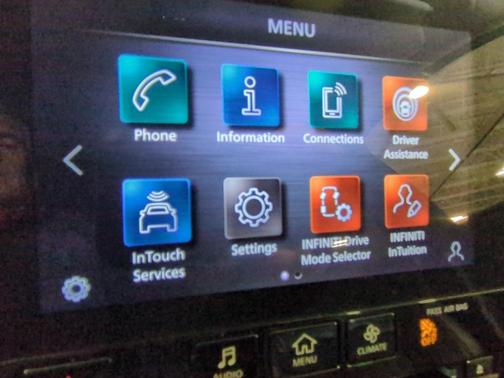 2023 INFINITI QX50 LUXE