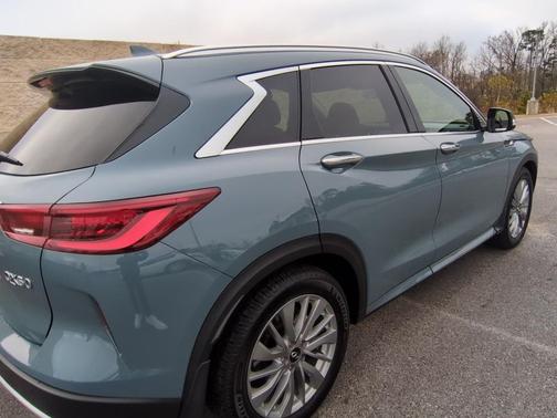 2023 INFINITI QX50 LUXE