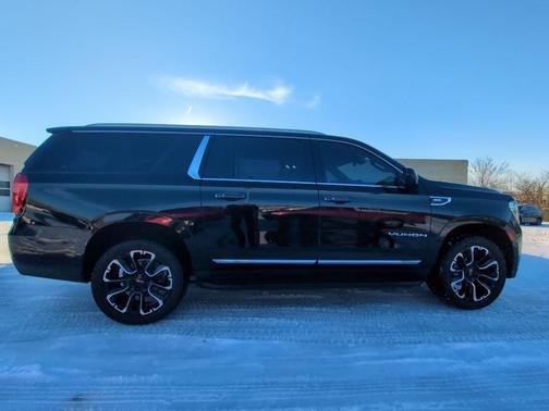 2021 GMC Yukon XL SLT
