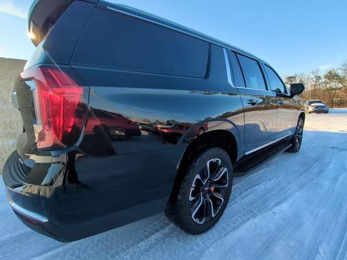 2021 GMC Yukon XL SLT