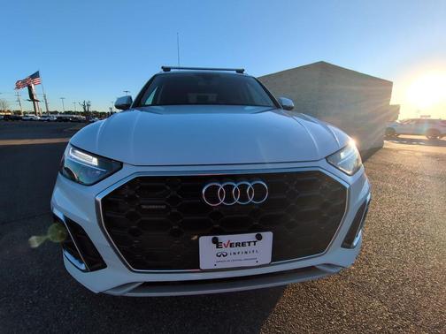 2024 Audi Q5 45 S line Premium Plus