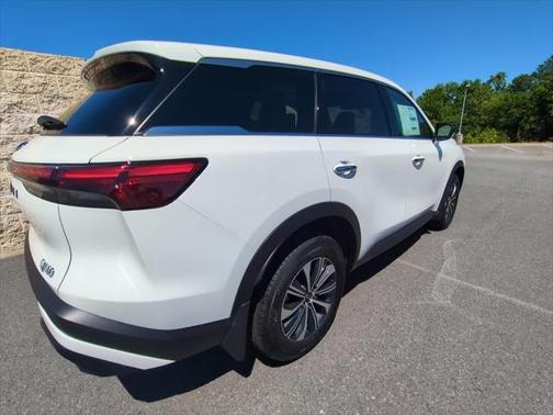 2025 INFINITI QX60 Pure