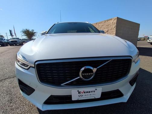 2019 Volvo XC60 T6 R-Design