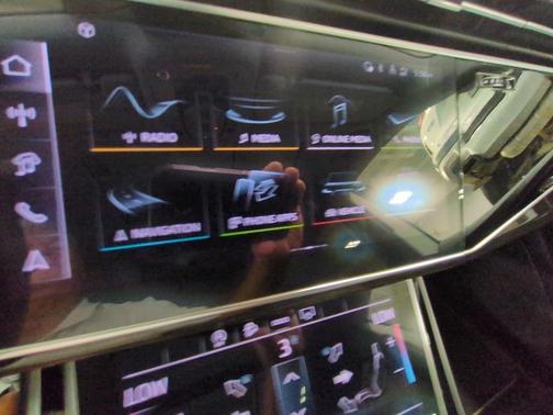 2025 Audi Q8 55 Premium