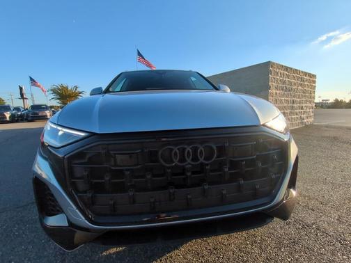 2025 Audi Q8 55 Premium