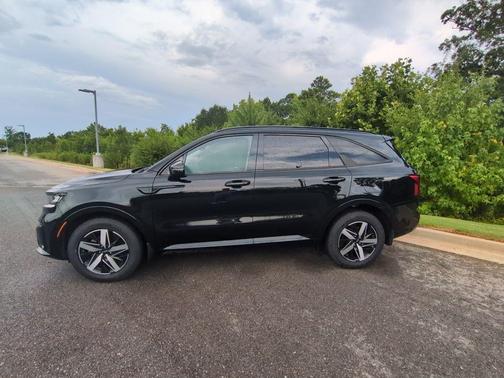 Ebony Black 2023 Kia Sorento S