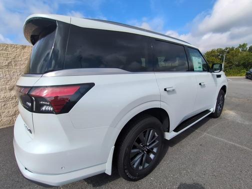 2026 INFINITI QX80 PURE AWD