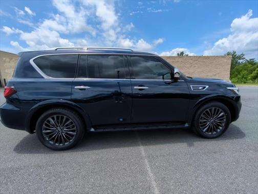 2023 INFINITI QX80 SENSORY AWD